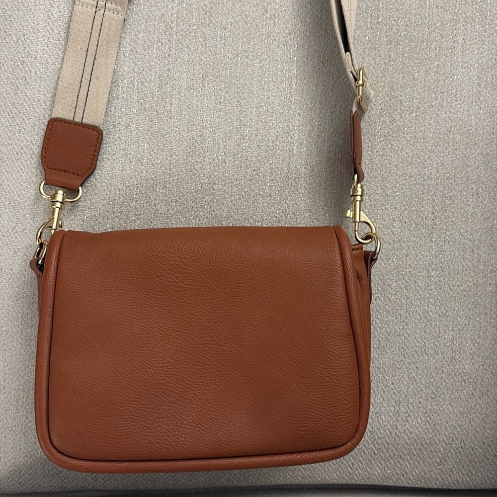 Universal Threads crossbody